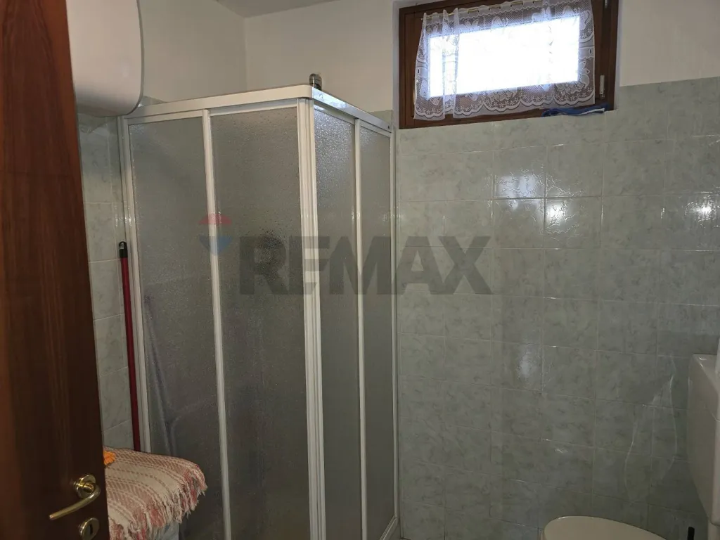 Salles de bain - Semi-detached House with Garden in Lamon