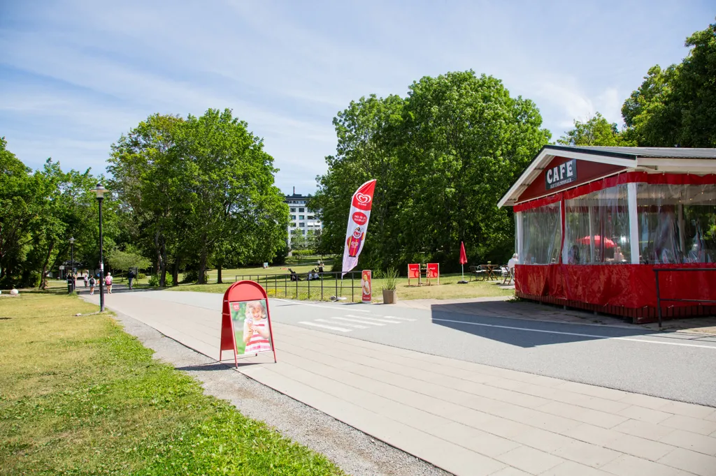 Renovated Apartment with Panoramic View in Solna