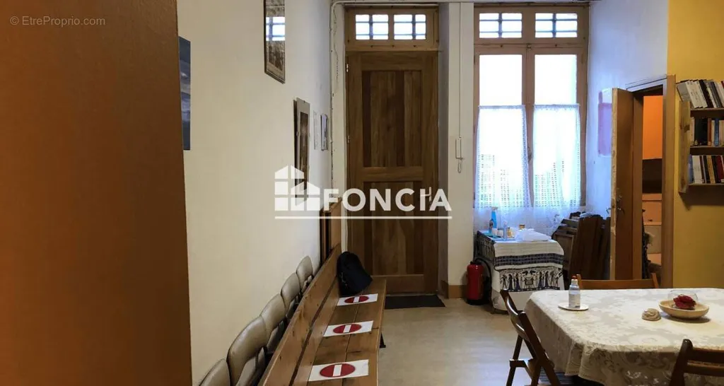 Dining Room - Commercial Unit on Rue Henri Barbusse, Avignon