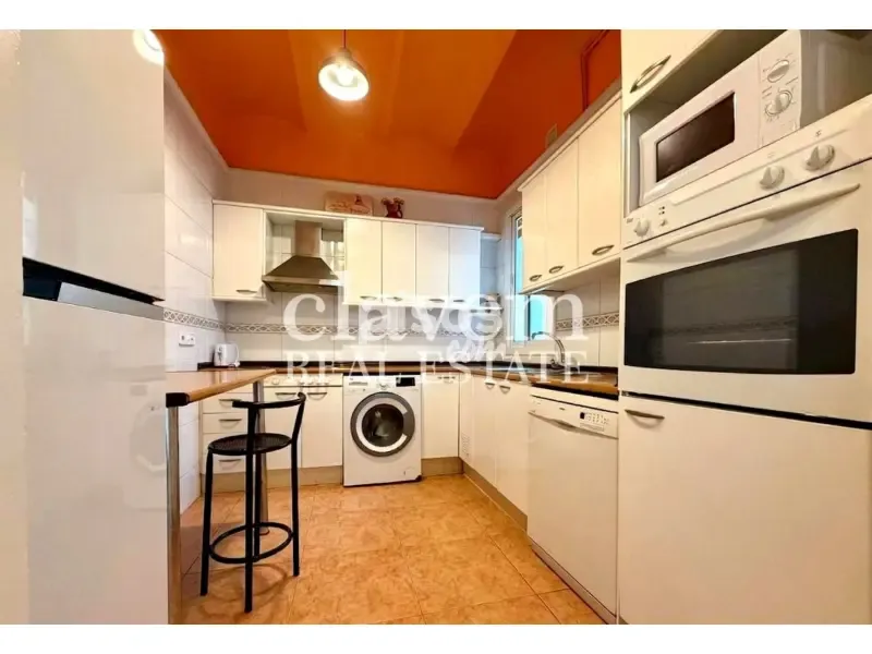 Köök - Characterful Apartment with Balcony in L'Esquerra de l'Eixample
