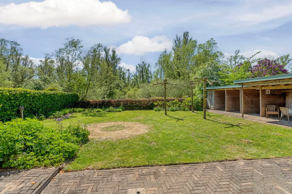 Aed - Two-Storey House with Garden in Ooijpolder