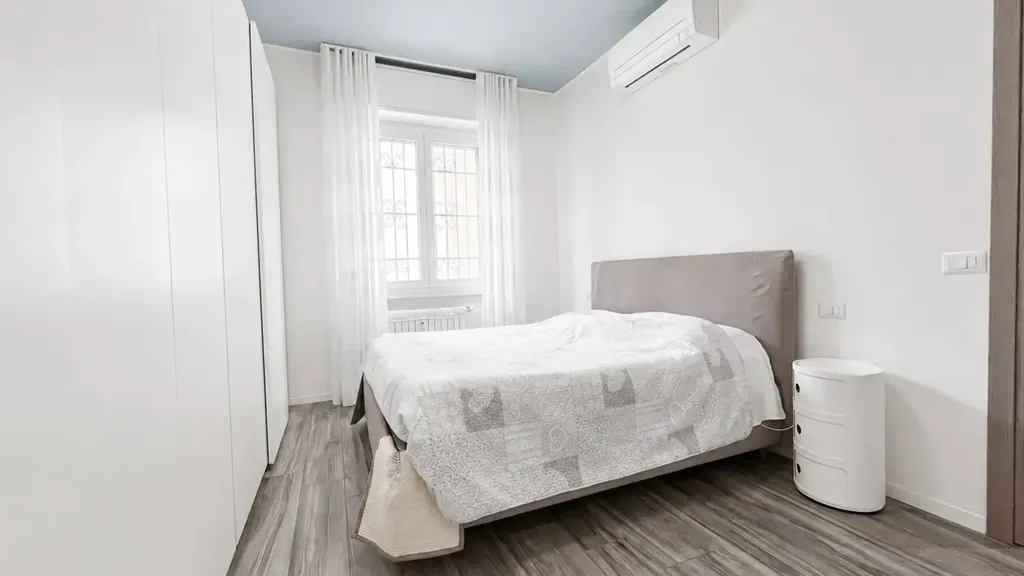 Magamistoad - Rusticated Flat with Balcony in Milan