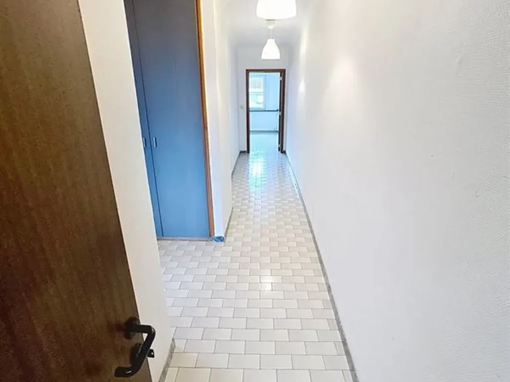 Esik - Bright Apartment with Open Kitchen in Geraardsbergen