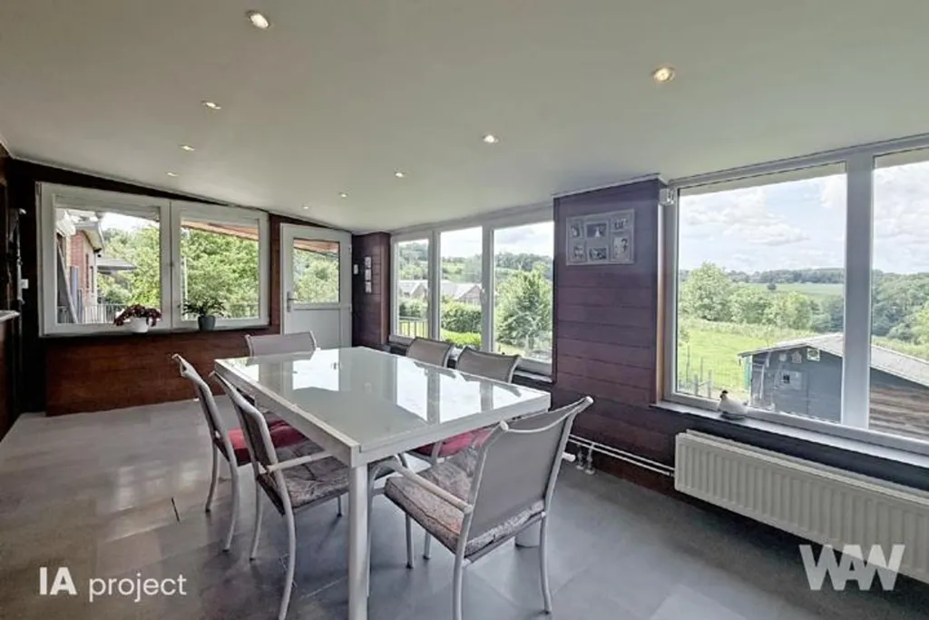 Sala da pranzo - Villa with Garden View in Dalhem