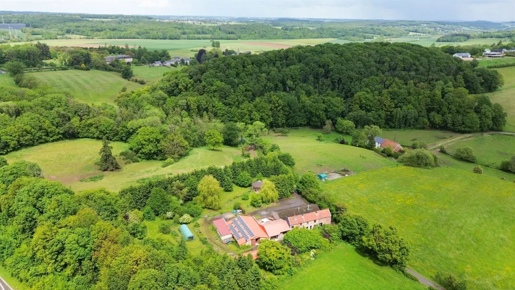 Õhuvaade - Traditional Farmhouse with Yourte in Wierde