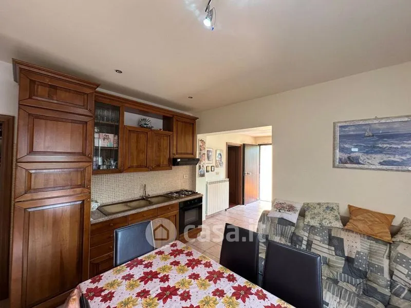 Salle à manger - Operational Farmhouse with Olive Grove in Atri