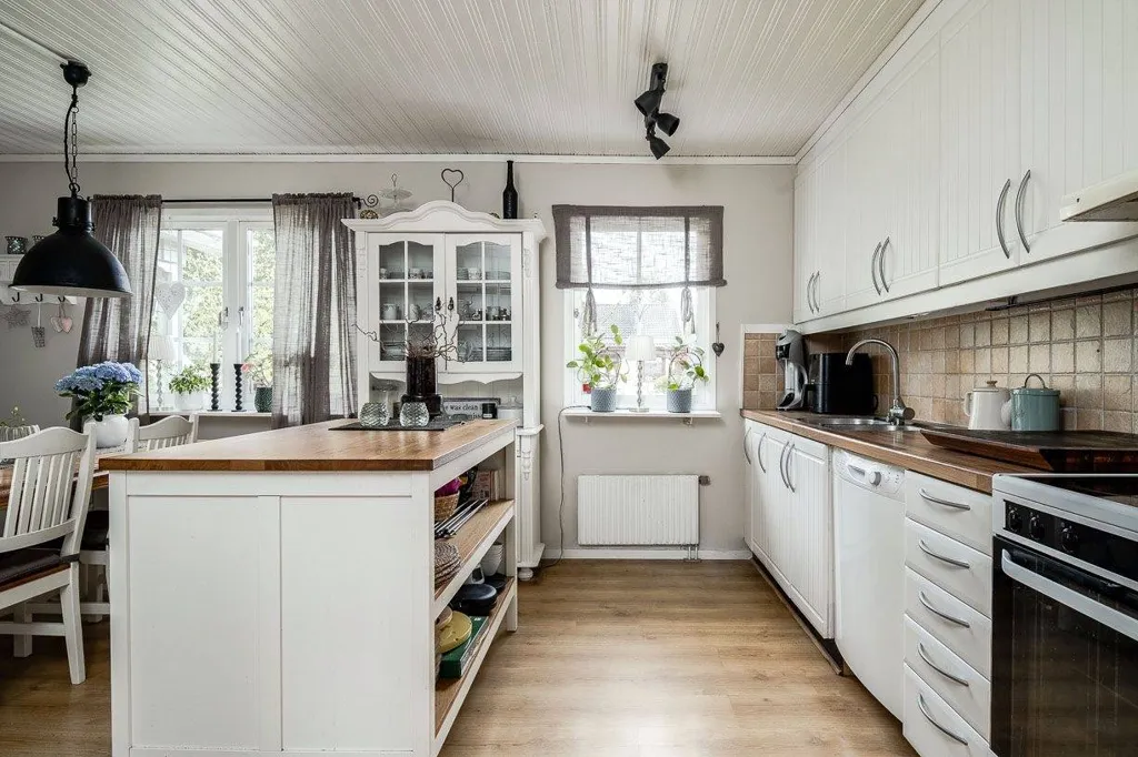 5-toaline maja asukohas Söderhamns kommun