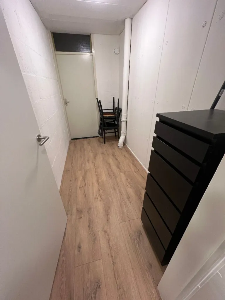 Esik - Fully Renovated End-Unit in Heerlen