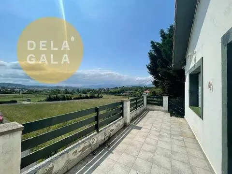 Terrass - Chalet with Extensive Land in Getxo