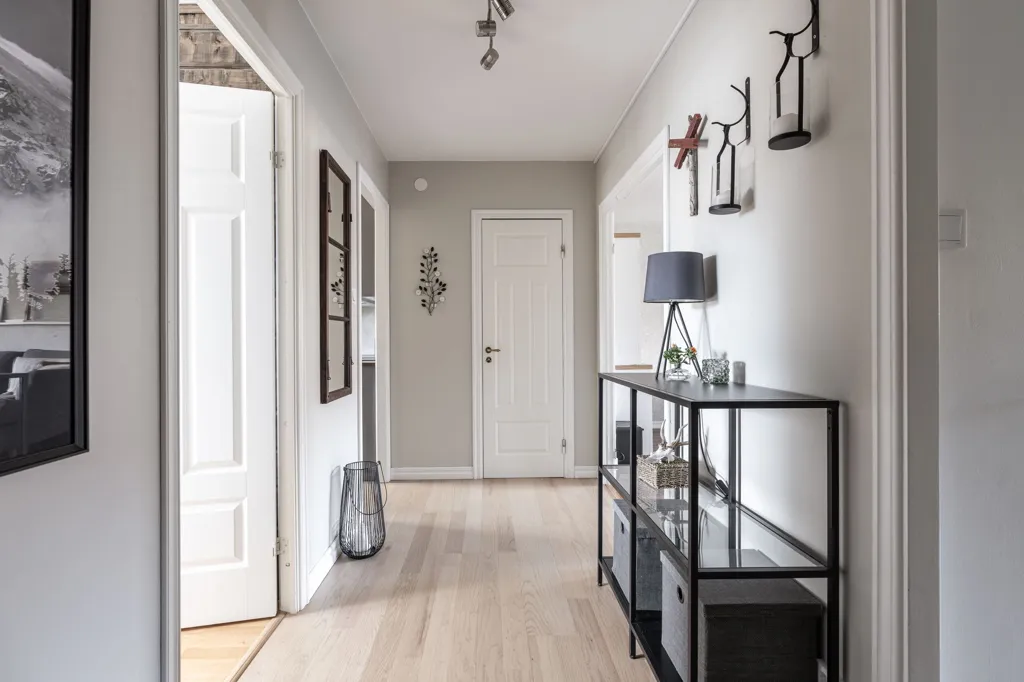 Entrée - Renovated Apartment with Balcony in Frösön