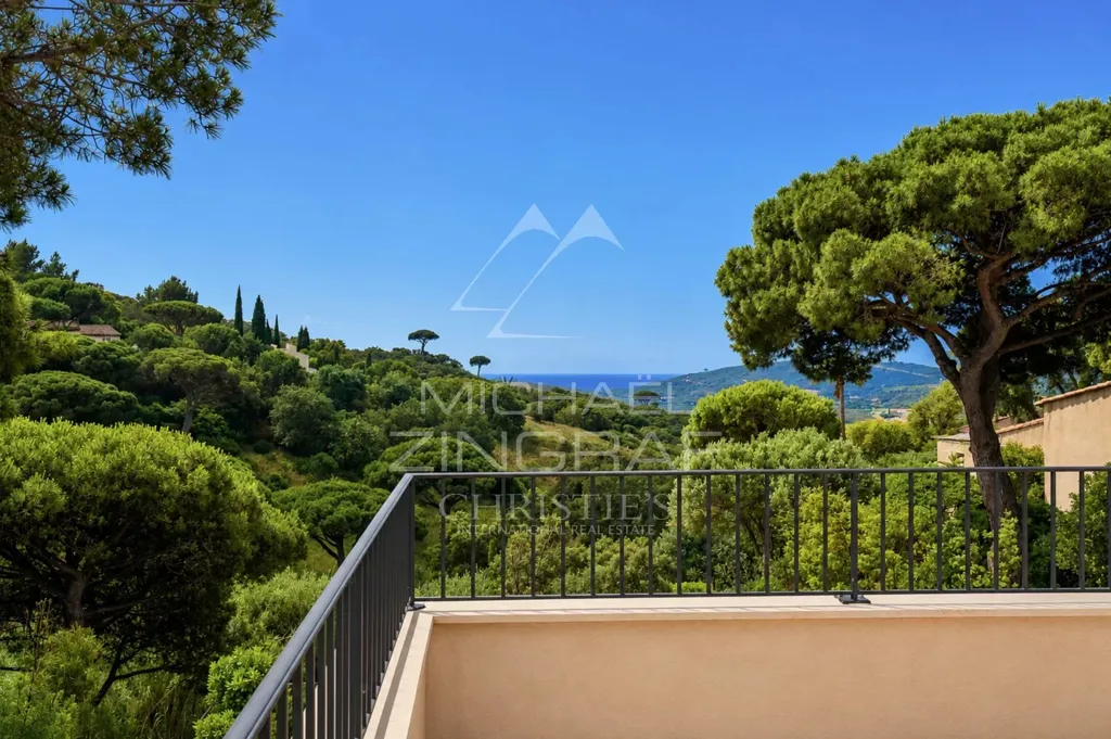 Terrasse - Villa Luxueuse avec Vue Mer à Ramatuelle
