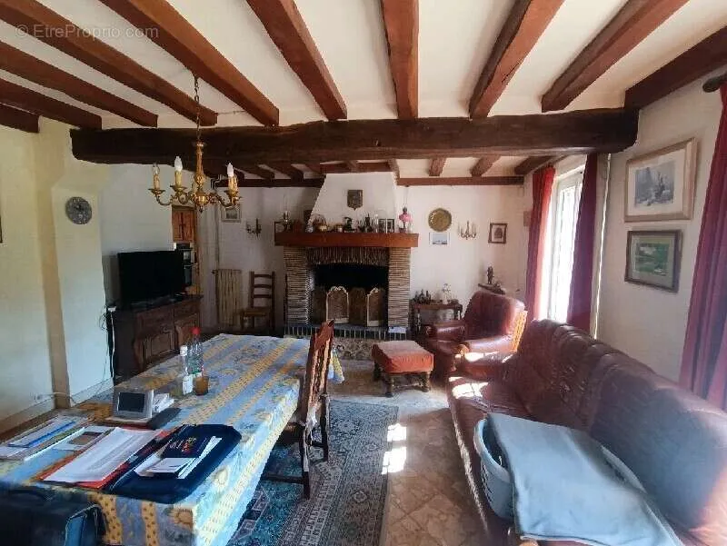 Dining Room - Charming Old House with Garden near Nonancourt