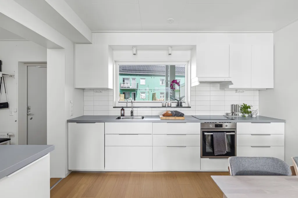Cucina - New Flat with Private Entrance in Gunsta