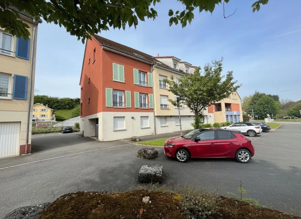 Exterior - Converted Flat with Private Garage in Belfort