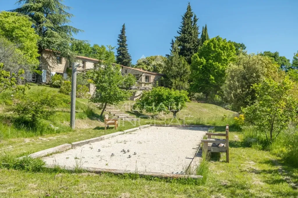 Aed - Luxury Stone House with Pool near Murs