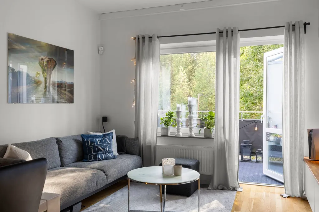 Elutuba - Modern Apartment with Balcony in Botkyrka