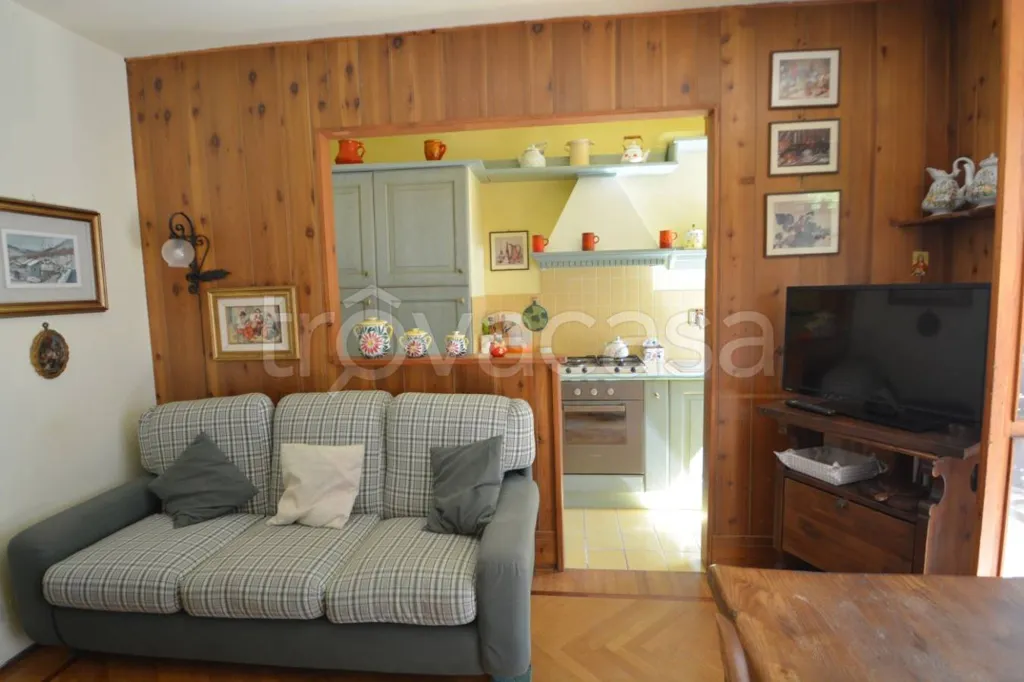 Séjour - Apartment with Balcony in Bardonecchia Centre