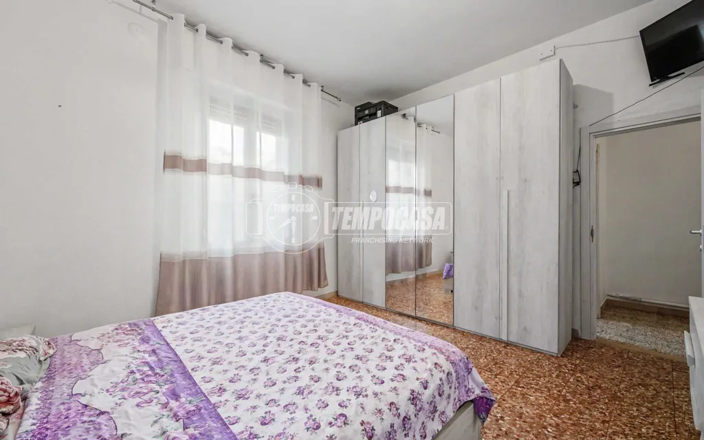 Chambres - Central Trilocale with Balcony in Faenza