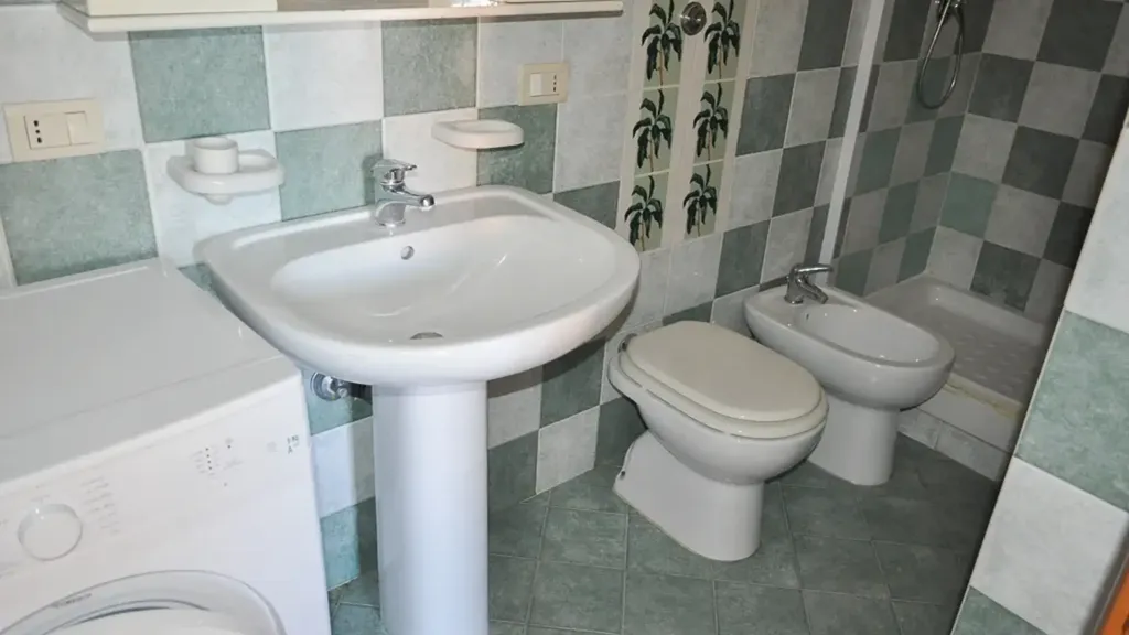 Bagni - Terrace Apartment near Sea in Scalea