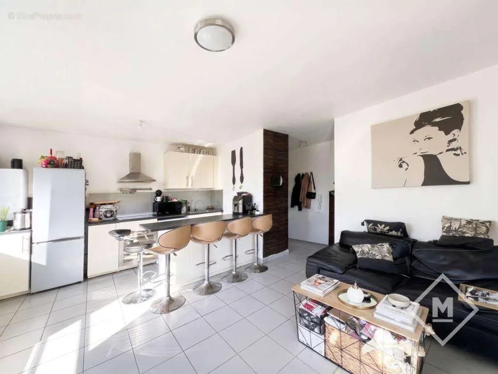 Cuisine - Appartement 3 Pièces avec Terrasse à Marseille