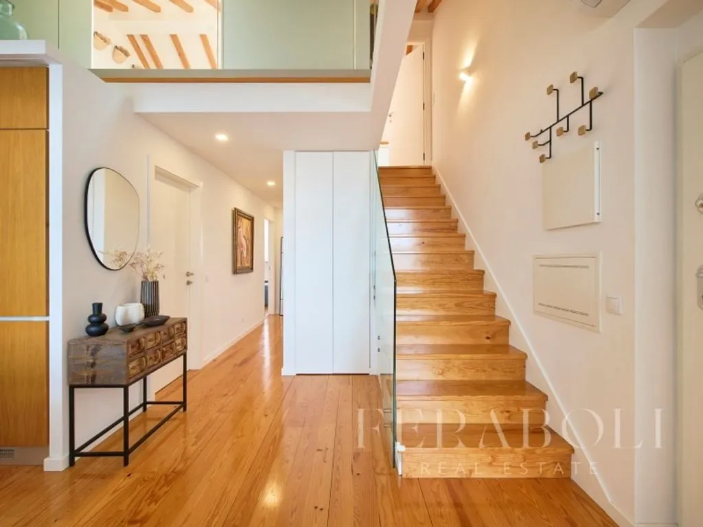 Pièces - Luxury Duplex Flat with River View in Lisbon