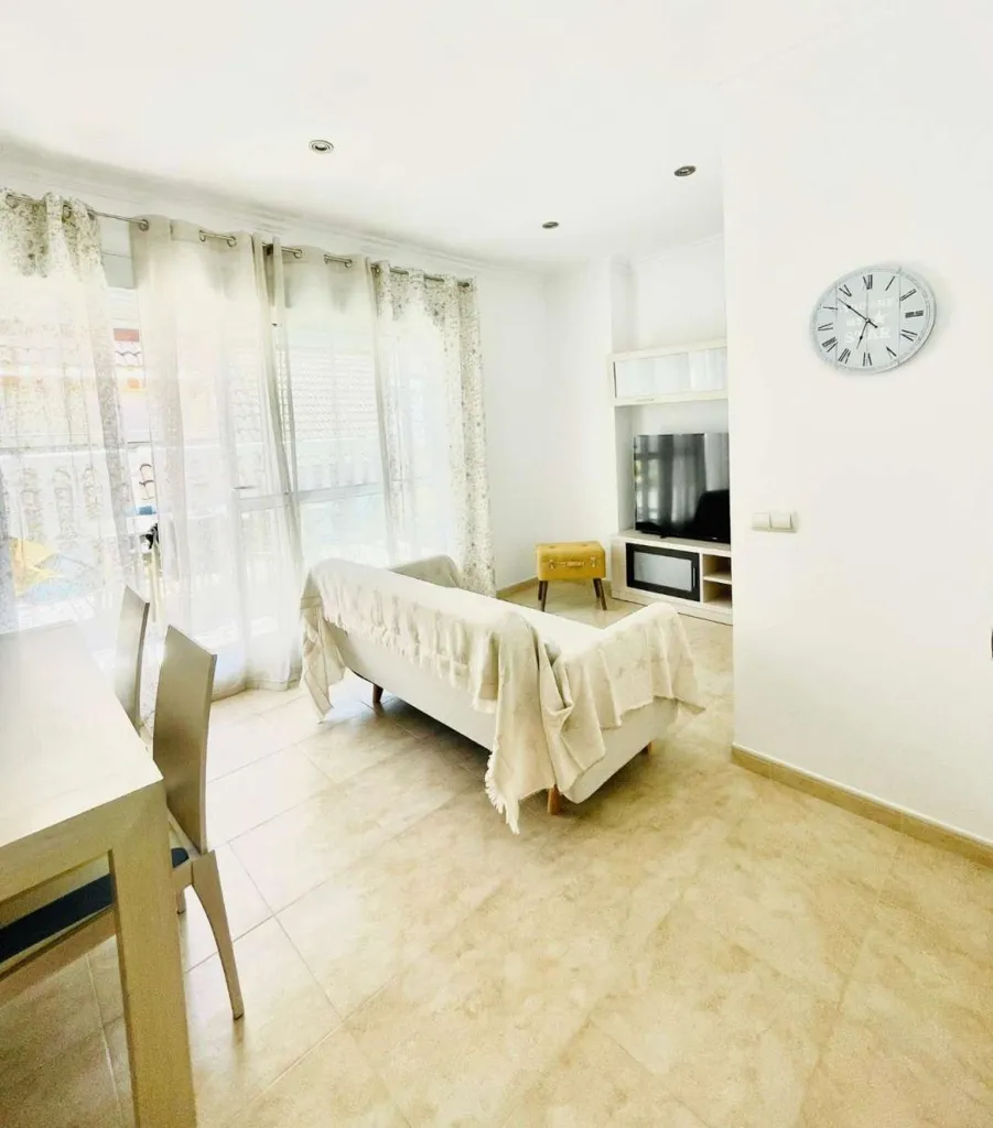 Séjour - South-Facing Apartment with Terrace in Fuengirola