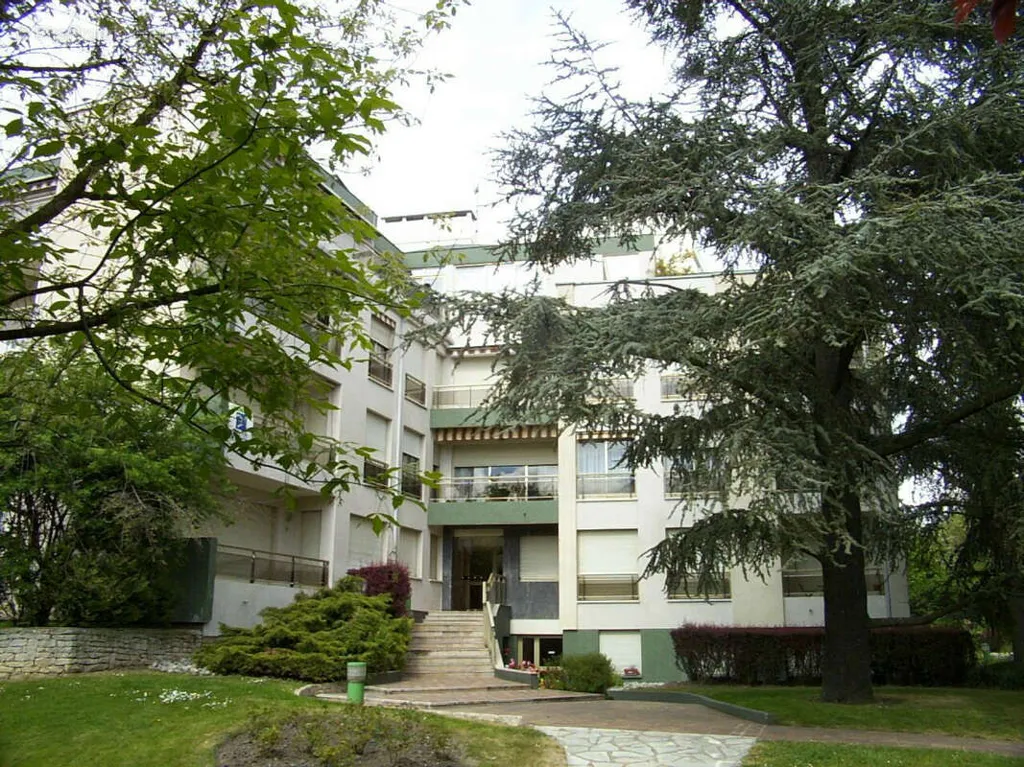 Extérieur - Appartement de 5 Pièces avec Terrasse à Montmorency