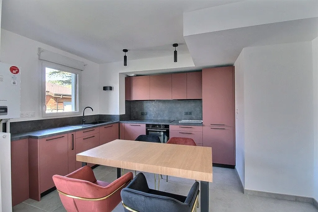 Cuisine - Appartement 2 Pièces avec Terrasse à Thonon-les-Bains