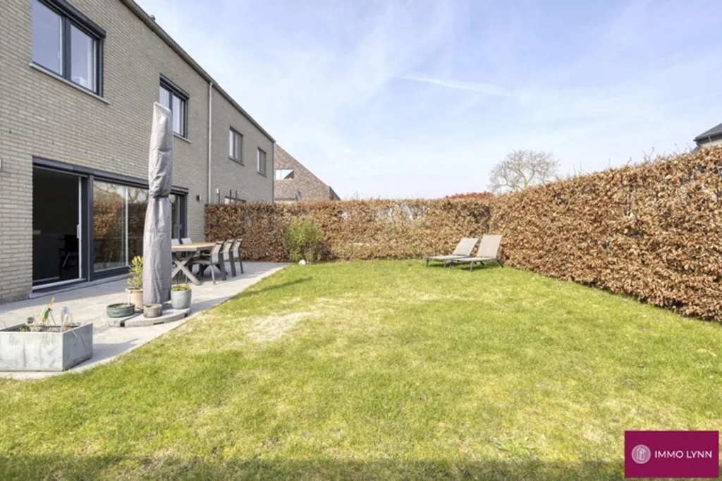 Garden - Contemporary House with Large Attic in Kampenhout