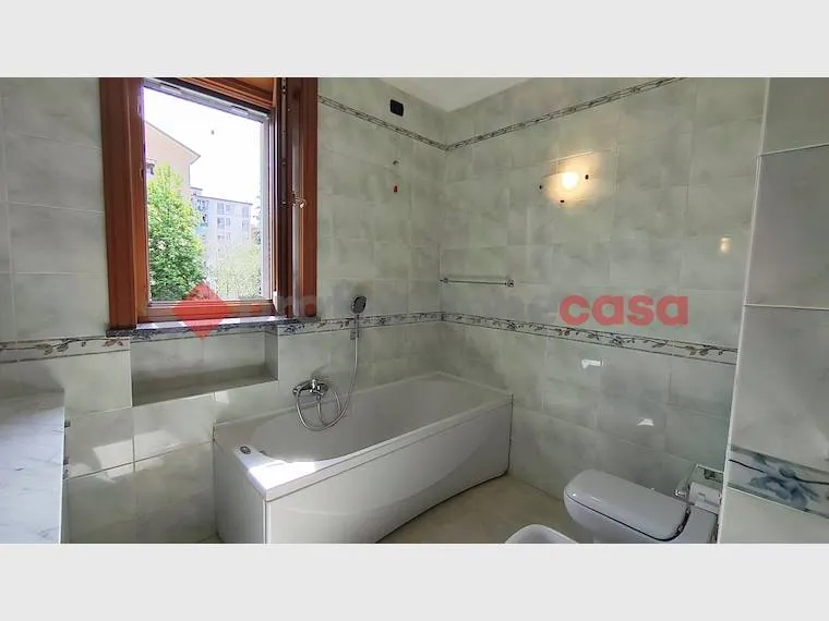 Bagni - Bright Trilocale with Terrace in Milan