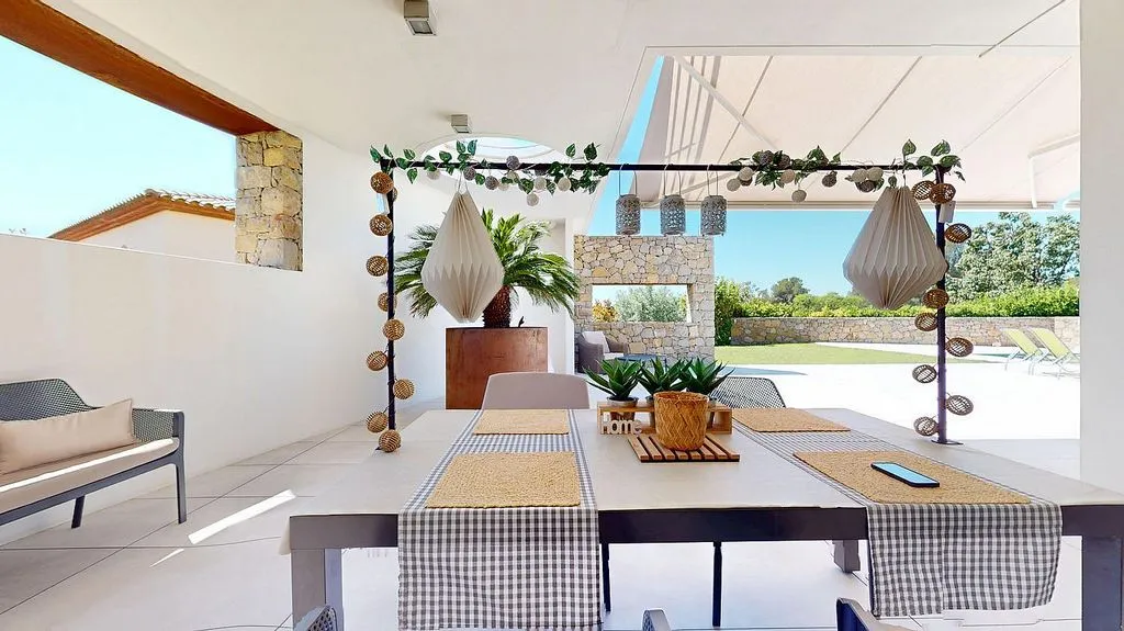 Terrazza - Chalet with Pool and Terrace in Bonmont