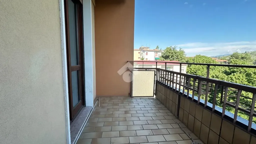Rõdu - Panoramic Triplex in Verona Centre