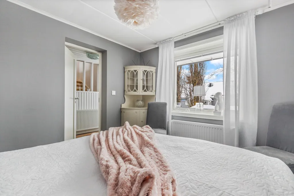Chambres - Suterräng House with Renovated Kitchen in Örnsköldsvik