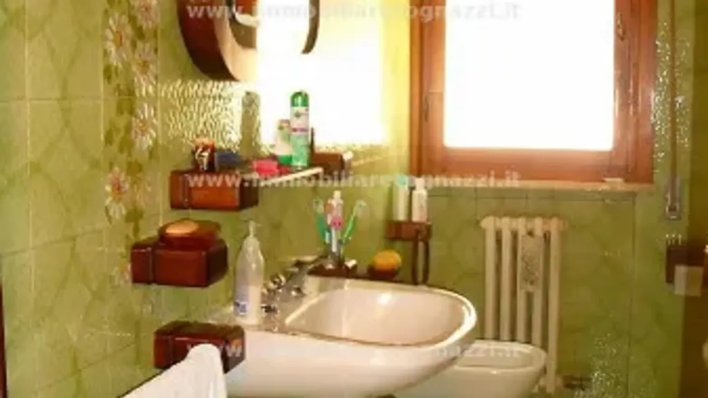 Salles de bain - Apartment with Terraces near Certaldo