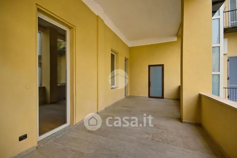 Terrazza - Central Flat with Terrace in Bra