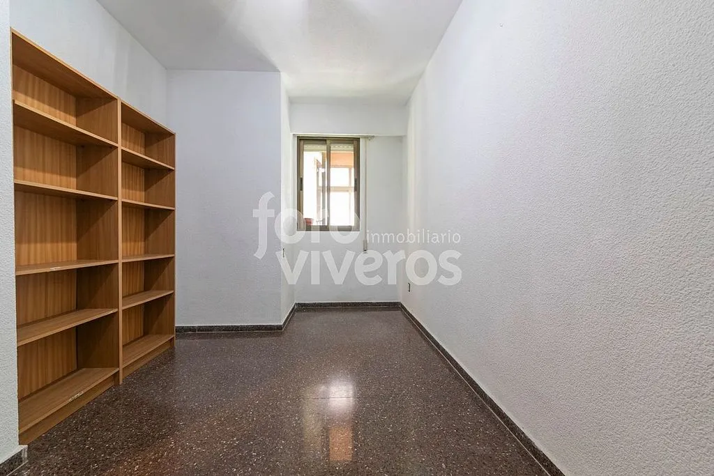 Rooms - Apartment with Balcony and Lift in La Carrasca