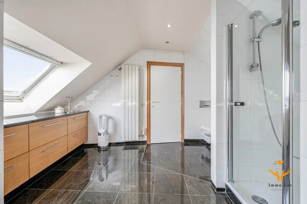 Salles de bain - Maison avec Terrasse dans le Centre de Baasrode
