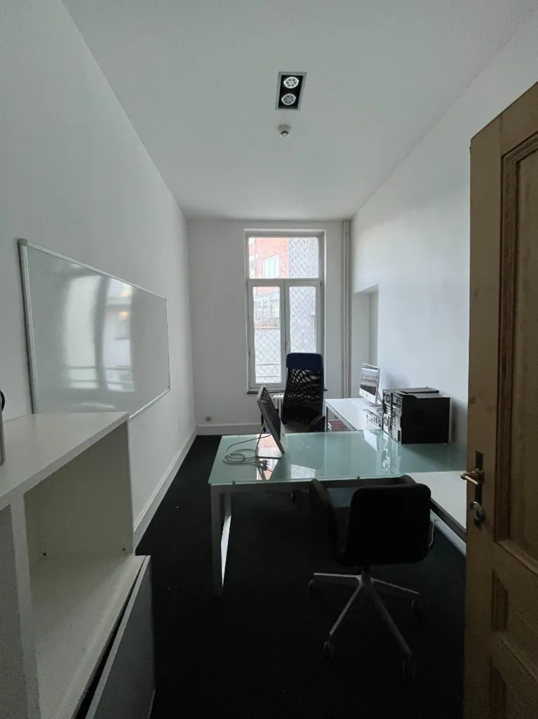 Kabinet - Renovated Office Building in Brussels
