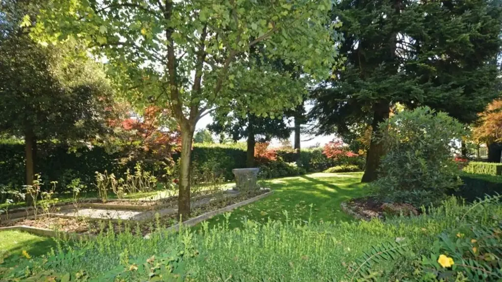 Jardin - Villa with Garden in Onè, Montebelluna