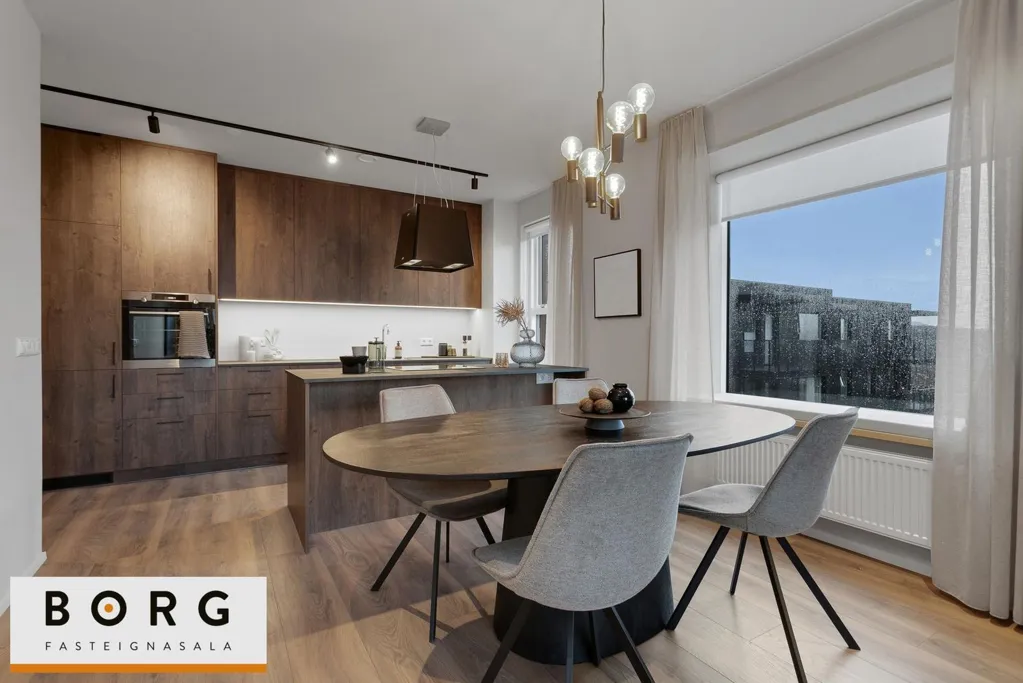 Sala da pranzo - Apartment with Garden in Hafnarfjörður