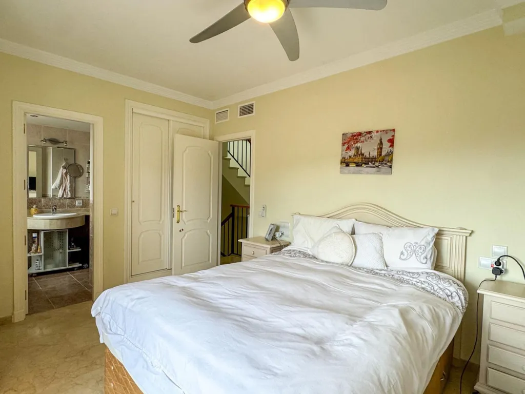 Magamistoad - Townhouse with Sea Views in La Duquesa, Manilva