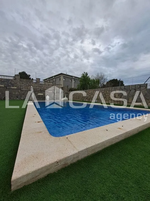 Piscine - Chalet with Pool and Terrace in Can Parellada