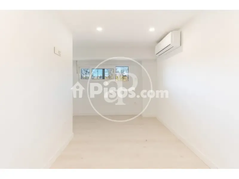 Ingresso - Reformed Duplex with Pool in Arganzuela