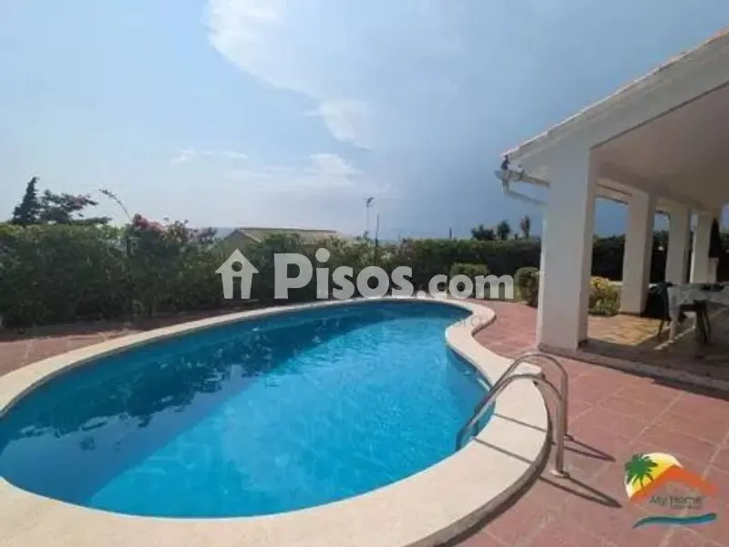 Piscine - Chalet with Sea Views and Pool in Mont Ferrant
