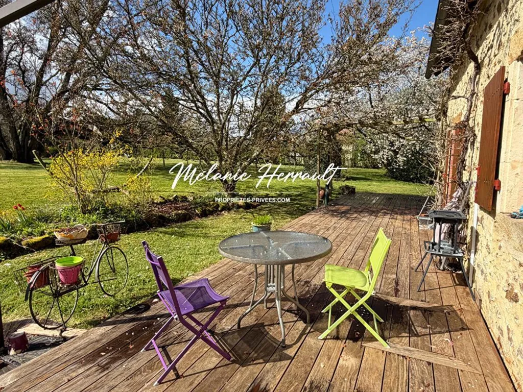 Terrasse - Longère de Charme avec Terrasse à Volnay