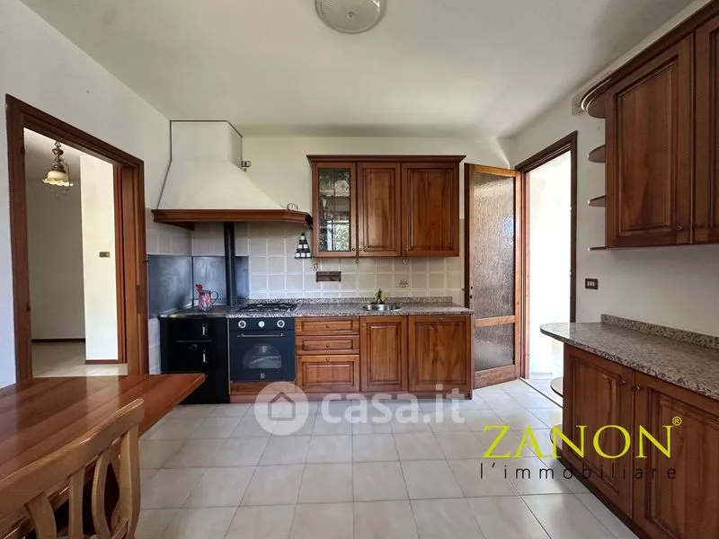 Cuisine - Bifamiliar House with Private Garden in Codroipo