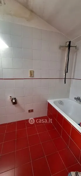Baños - Quadrilocale with Attic in Collemarino, Ancona