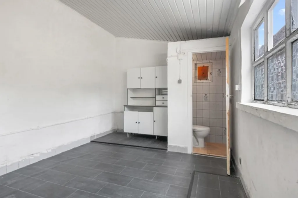 Stanze - House with Terrace in Roosdaal