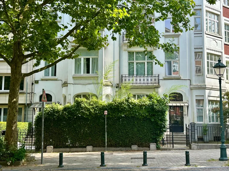 1-Bedroom Apartment with Terrace in Uccle
