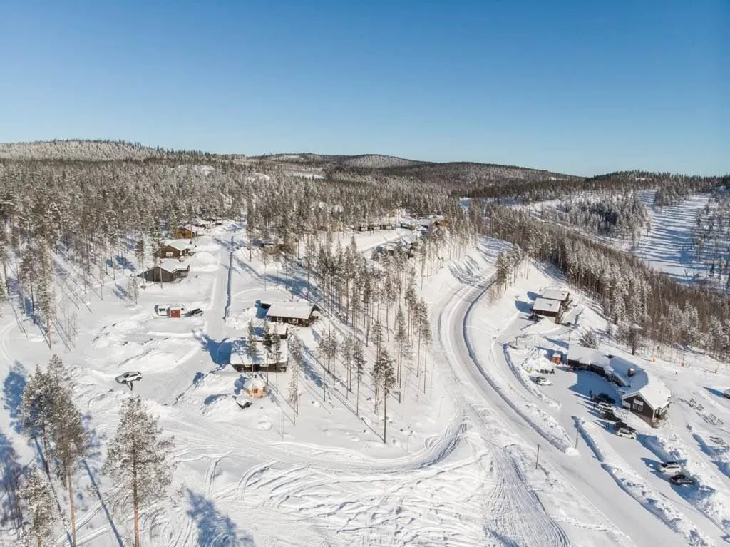 Õhuvaade - Plot with Lake View and Ski Access in Storklinten